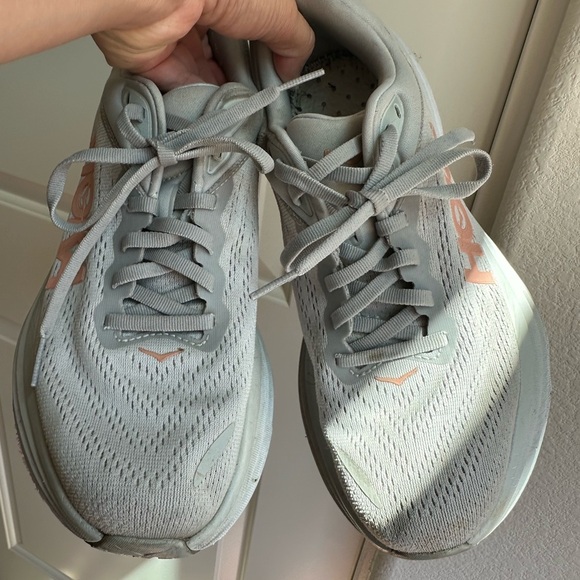 Hoka one one Bondi 8 women’s size 7.5B - Picture 8 of 16